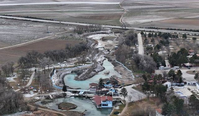 Kuruyan Sakarya Nehri'nin doğduğu noktada DSİ'nin çalışmaları devam ediyor