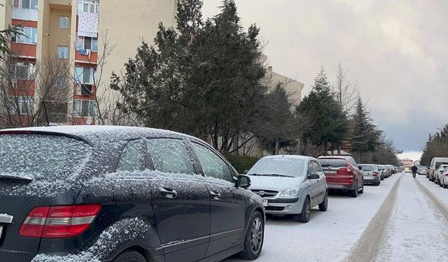Eskişehir'in yüksek kesimleri eksi 5 dereceyi gördü