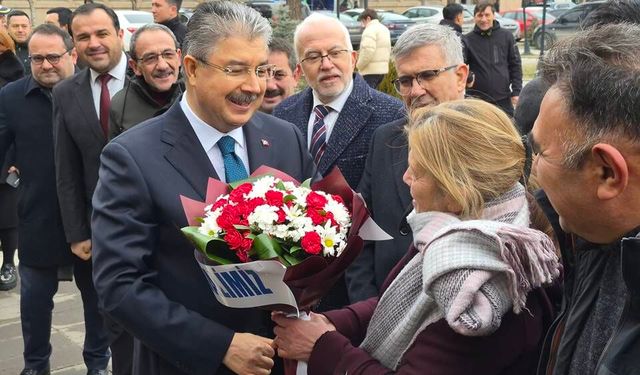 Vali Dr. Erdinç Yılmaz'ın ilk mesajı Eskişehir'e hizmet oldu