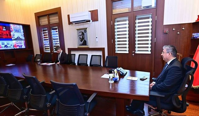 Eskişehir Valisi Dr. Erdinç Yılmaz, Düzensiz Göç Koordinasyon Toplantısına katıldı