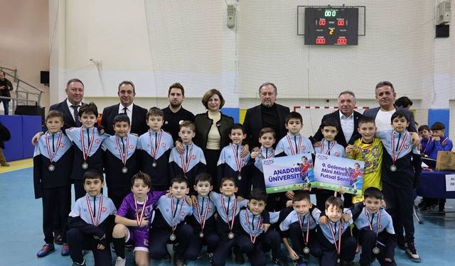 Minik yürekler sahaya indi, sporun coşkusu zirveye taştı