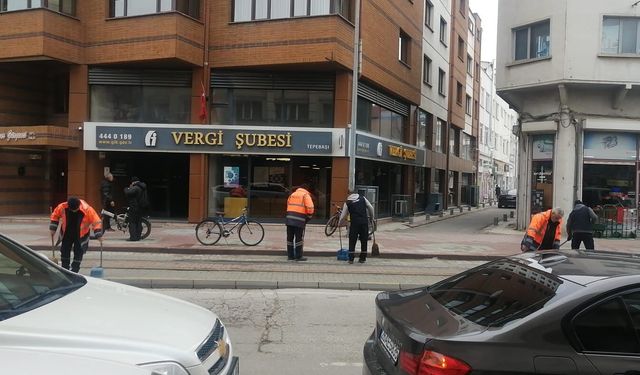 Eskişehir cadde ve sokaklarında bayram temizliği