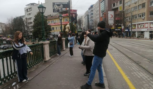 Eskişehir'de köprüler fotoğraf stüdyosuna döndü