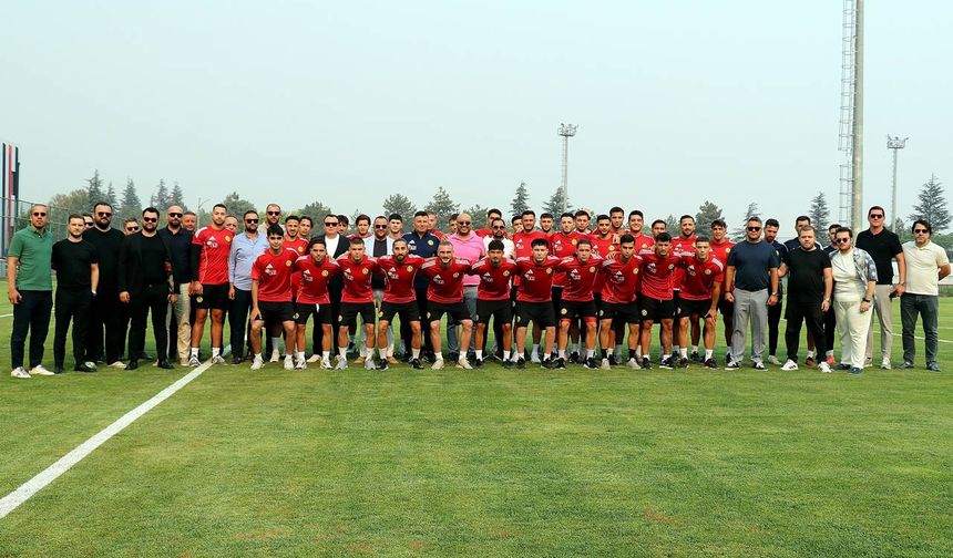 Eskişehirspor sezonun ilk antrenmanını yaptı
