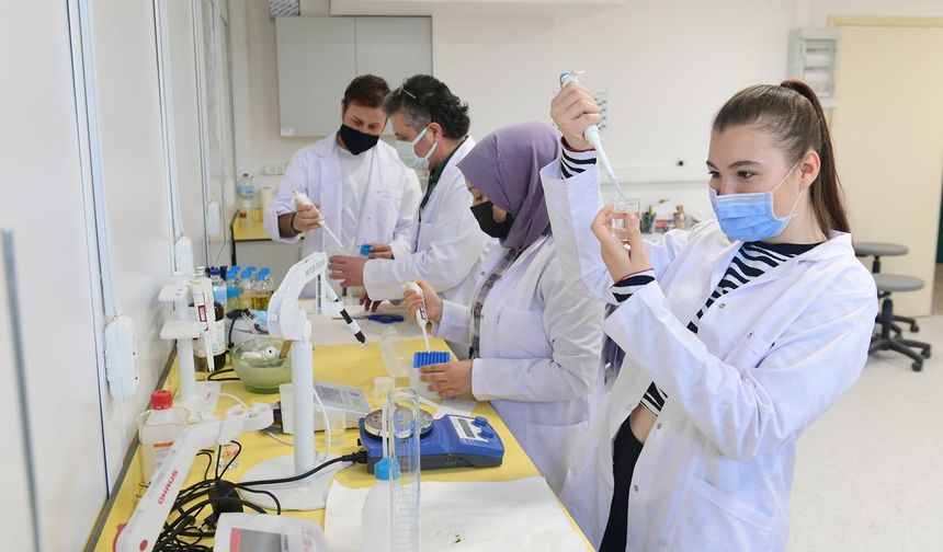 Anadolu Üniversitesi ara eleman değil aranan mezunlar yetiştiriyor