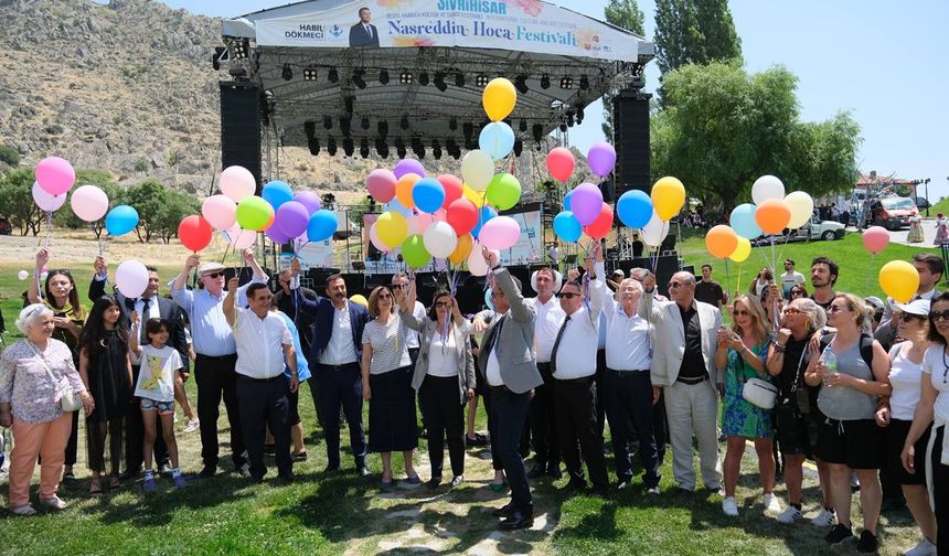 Muhteşem festival görkemli törenle açıldı