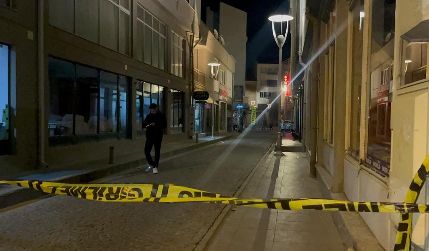 Eskişehir'de bıçaklı kavga: 1 kişi yaralandı!
