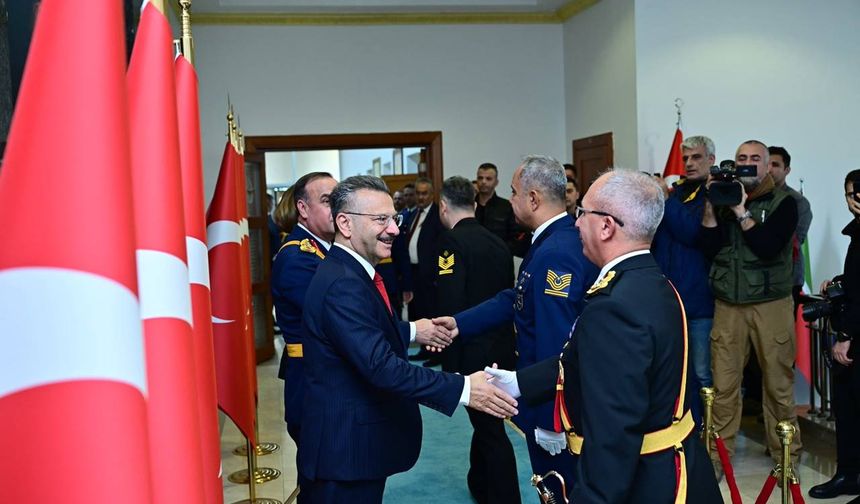 Vali Hüseyin Aksoy, 29 Ekim Cumhuriyet Bayramı tebriklerini kabul etti