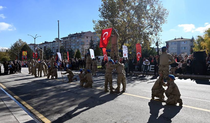 Jandarma'dan nefes kesen 29 Ekim gösterisi
