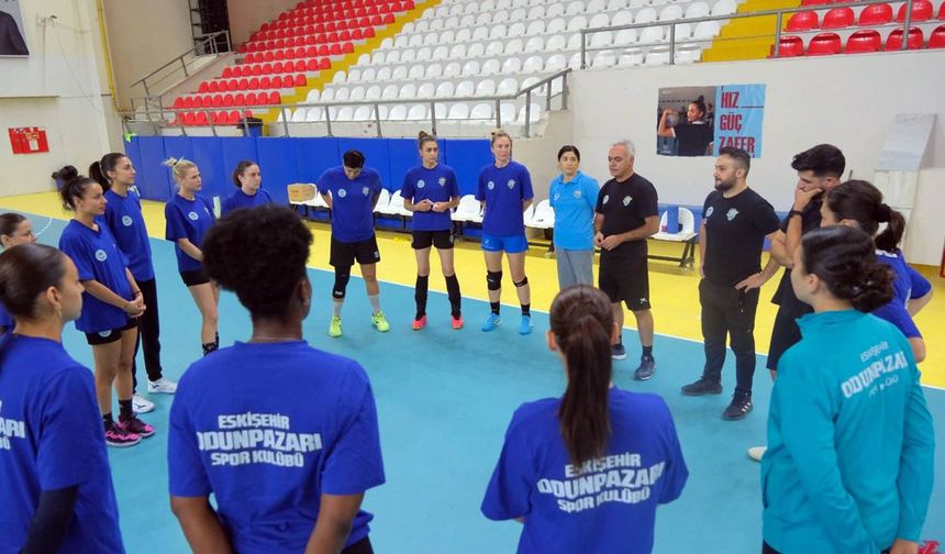 Şehrin Kızları Süper Ligde yoluna devam ediyor