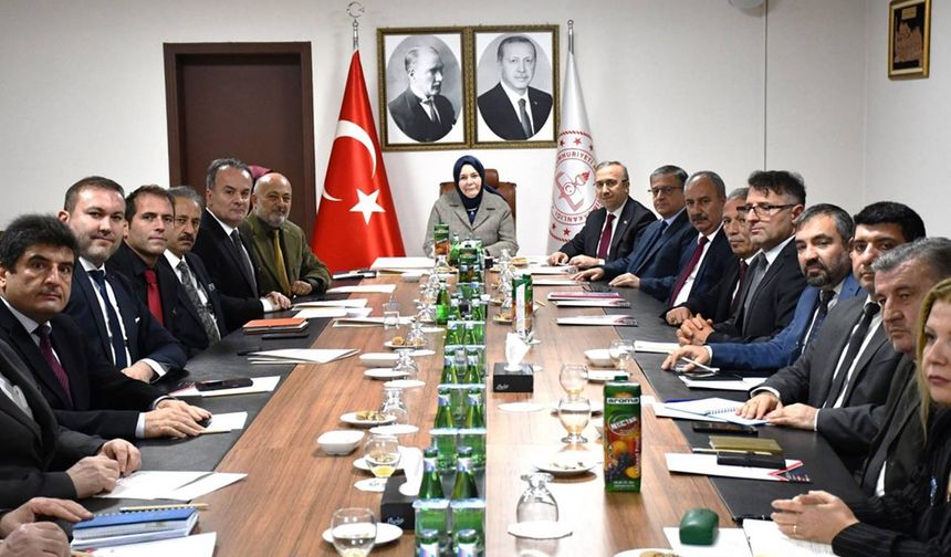 MEB Bakan Yardımcısı Ökten, Eskişehir'de değerlendirme toplantısı yaptı