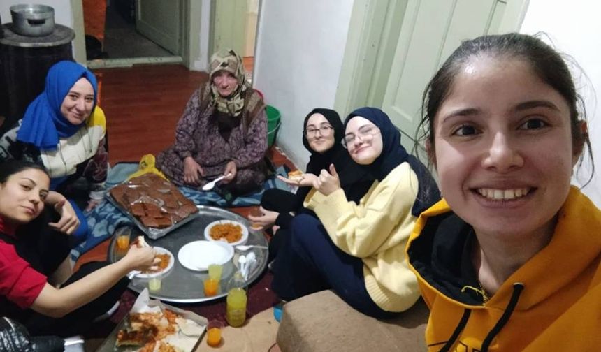 Öğrenciler, Dünya Gönüllüler Günü'nde boş durmadı