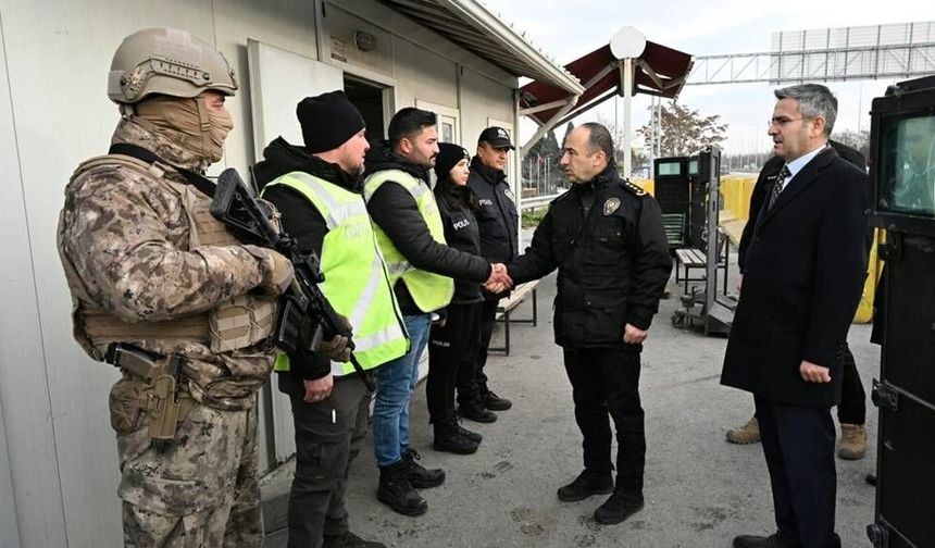 İl Emniyet Müdürü Yılmaz yılbaşı tedbirlerini denetledi