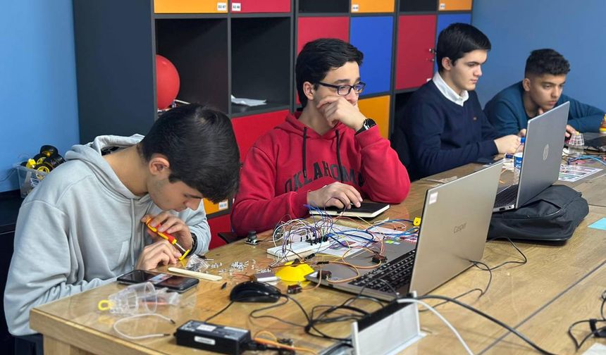 Deneyap Teknoloji Atölyesi’nde yoğun tempo
