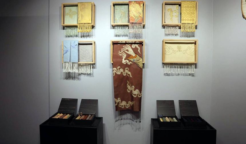 Efsanelerle İpek sergisi sanatseverlerle buluştu