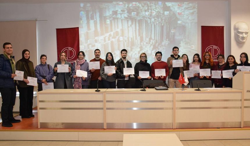 İletişim Buluşmaları’nda “Belgesel Sineması: Fikirden Festivale Yolculuk” konuşuldu