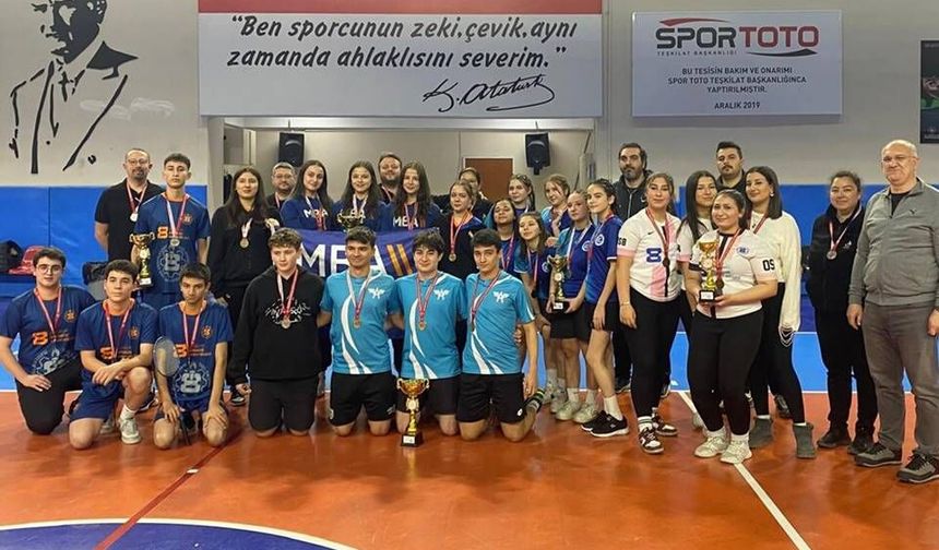 Eskişehir'de badminton heyecanı sona erdi