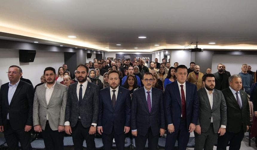 AK Parti Tepebaşı İlçe Danışma Toplantısı düzenlendi