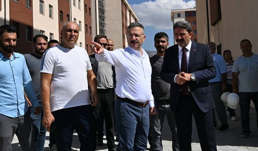Hüseyin Aksoy, kesintisiz 25 yıllık valilik görevini noktaladı