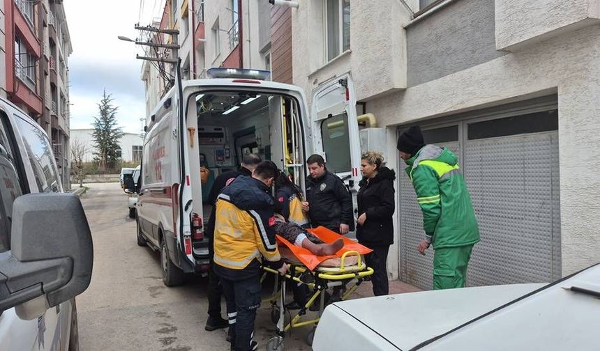 86 yaşındaki kadını polis kapıyı kırarak kurtardı