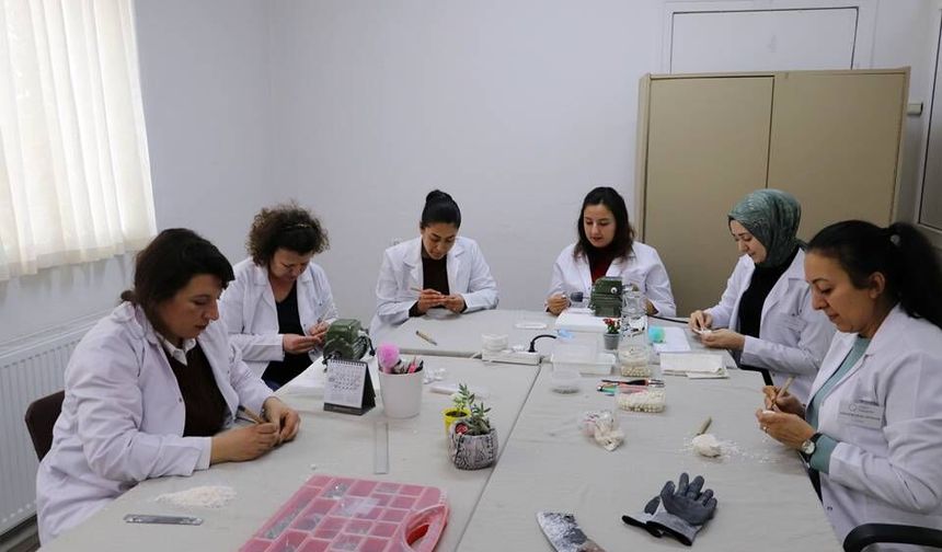 Eskişehir'in "Beyaz Altını" usta ellerde hayat buluyor