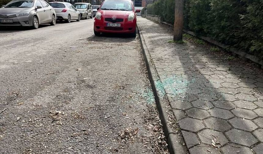 5 aracın camı kırıldı, polis inceleme başlattı