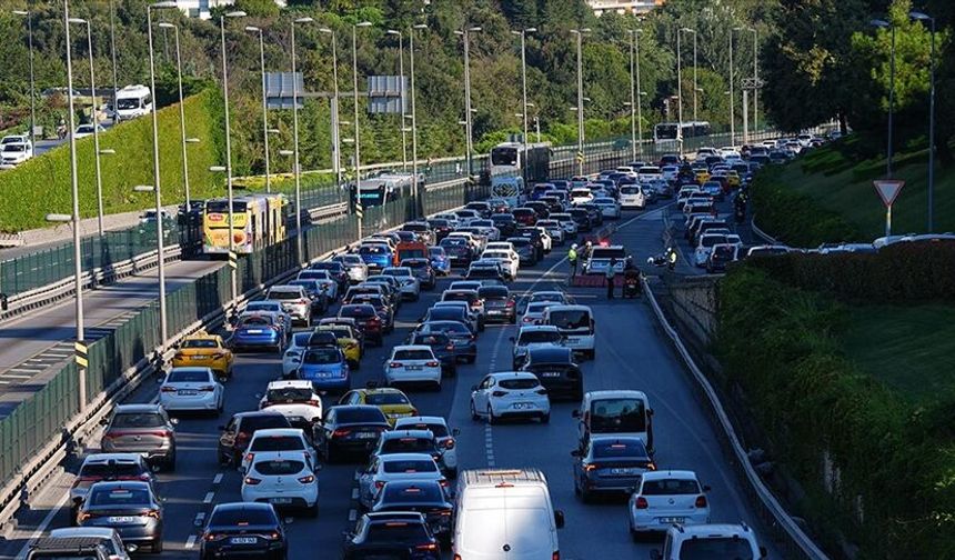 Ehliyet tehlikede: Yeni ceza sistemi sürücüleri zorluyor!