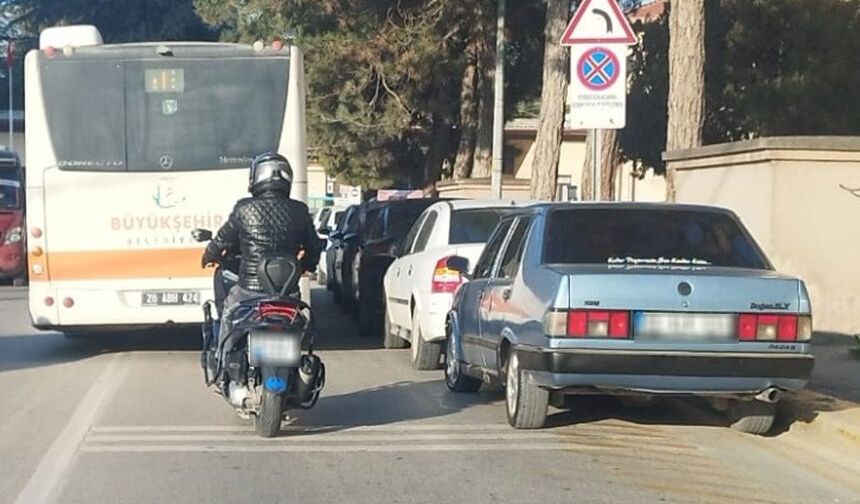 Eskişehir'de ana caddede isyan ettiren çile