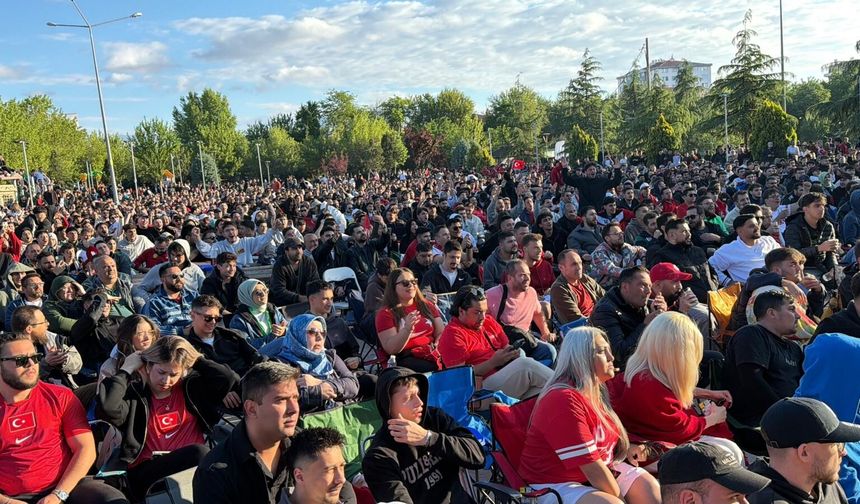 Eskişehir’de milli maç için dev ekran kurulacak