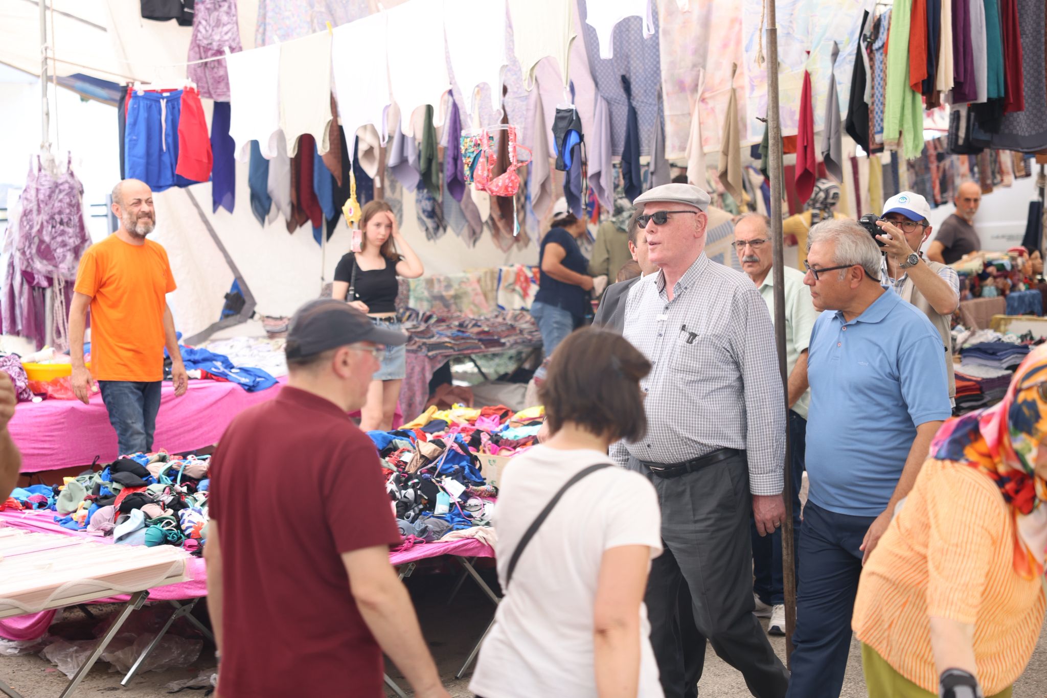 Başkan Kurt Çarpa’da Nabız Yokladı Esnaf Ve Vatandaşın Taleplerini Dinledi (8)