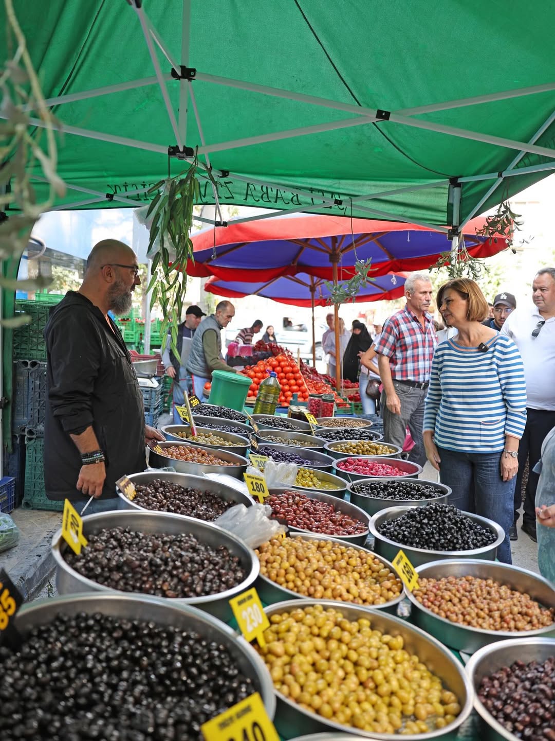 Kurtuluş Kapalı Pazarı Yerine İmar Sokakta Kurulan Pazarımızı Ziyaret Ettik. Esnafımıza Hayırlı (2)
