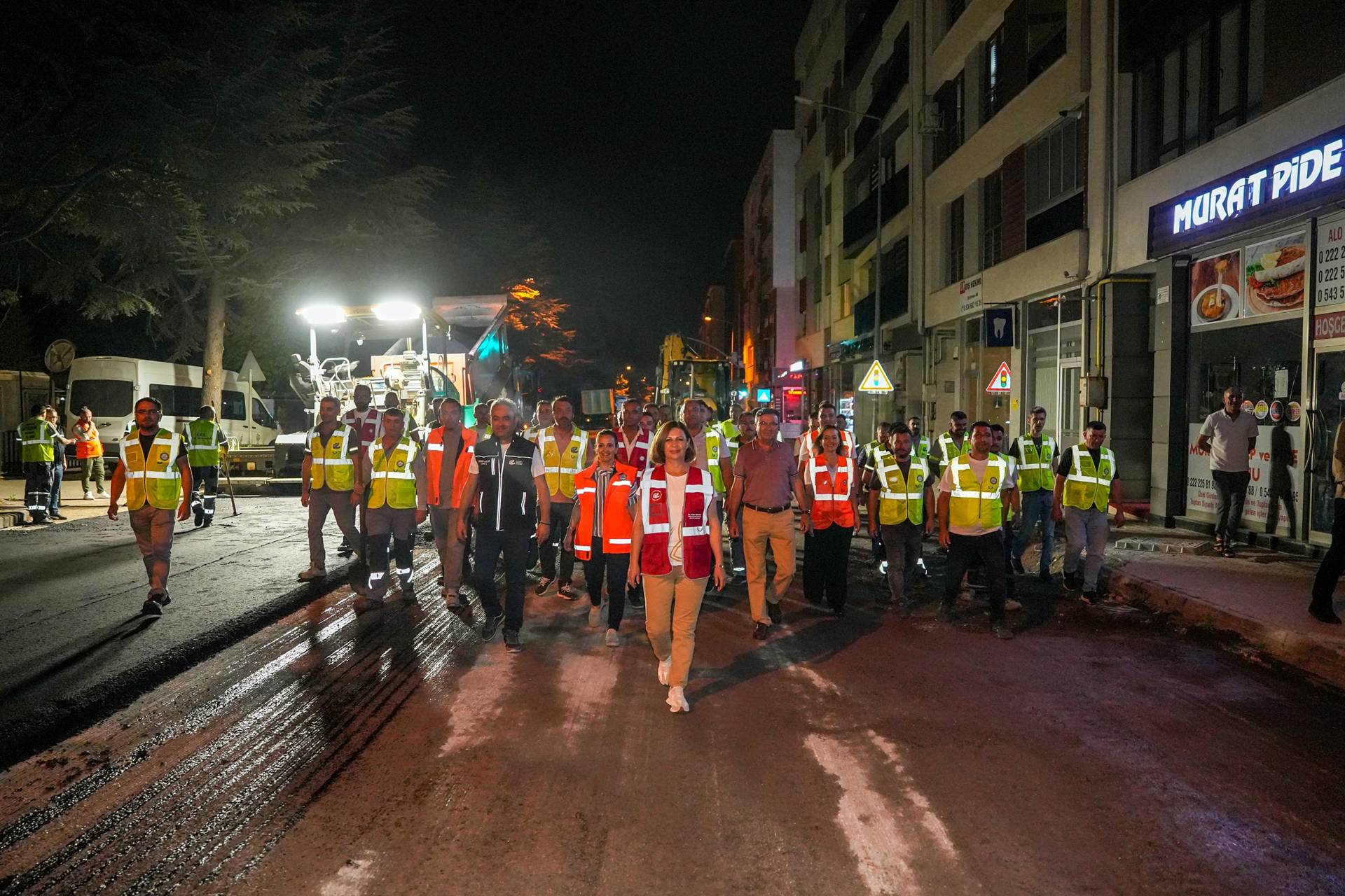 Şehi̇r Uyurken 21 Cadde Yeni̇lendi̇ (1)
